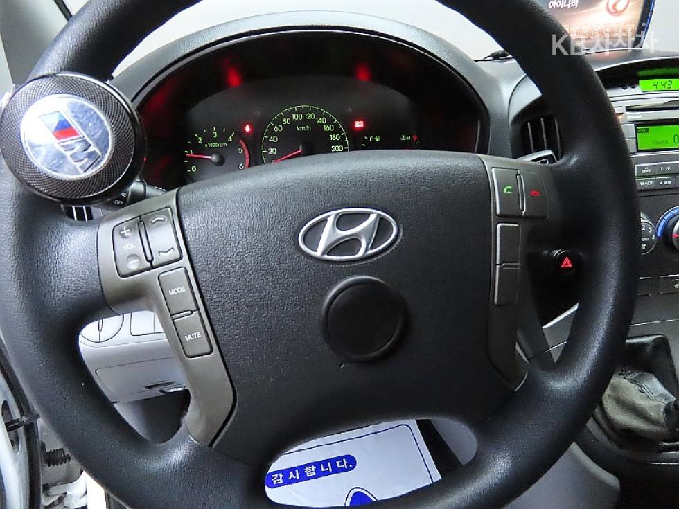 Hyundai Starex — miniaturë 17