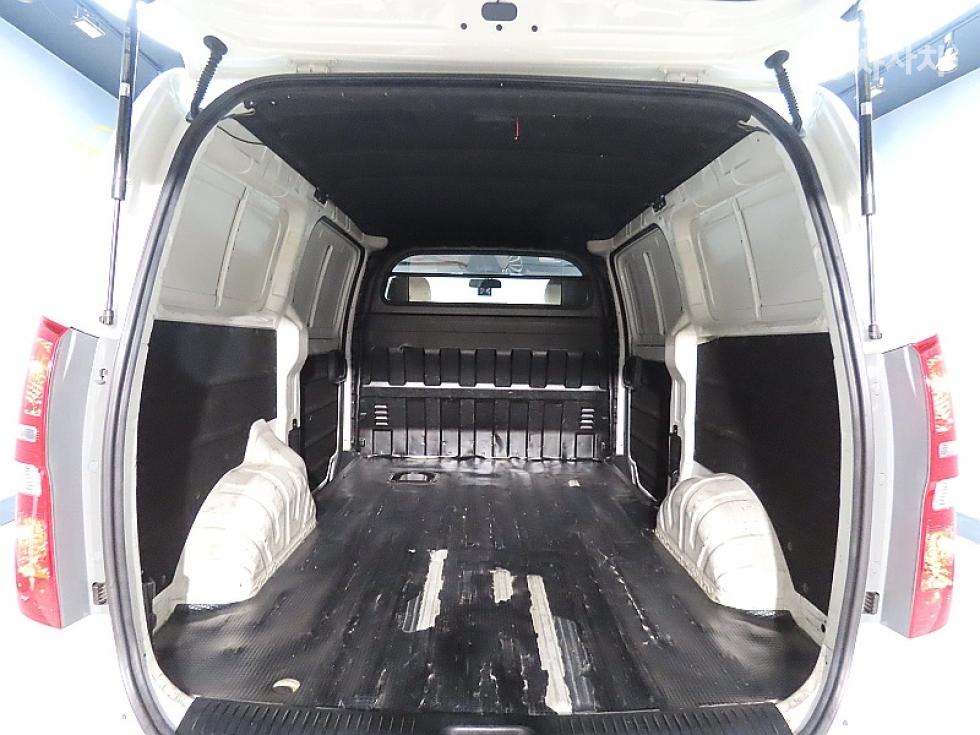 Hyundai Starex — miniaturë 18