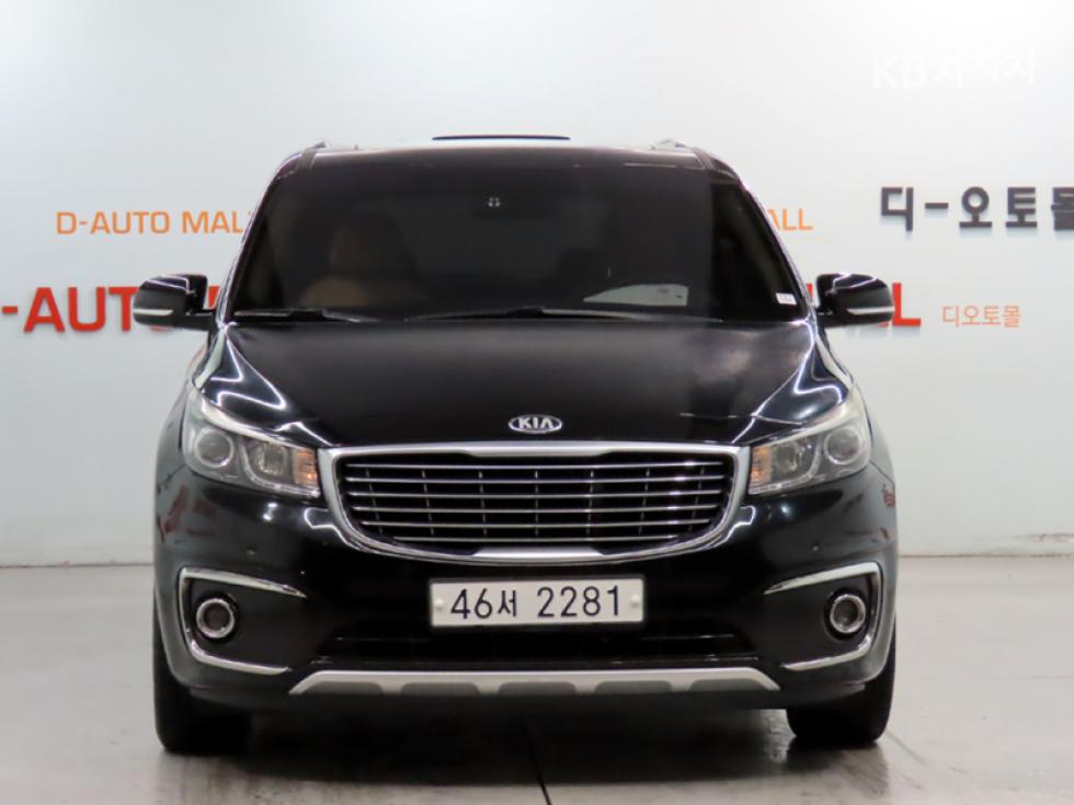 Kia Carnival — miniaturë 2