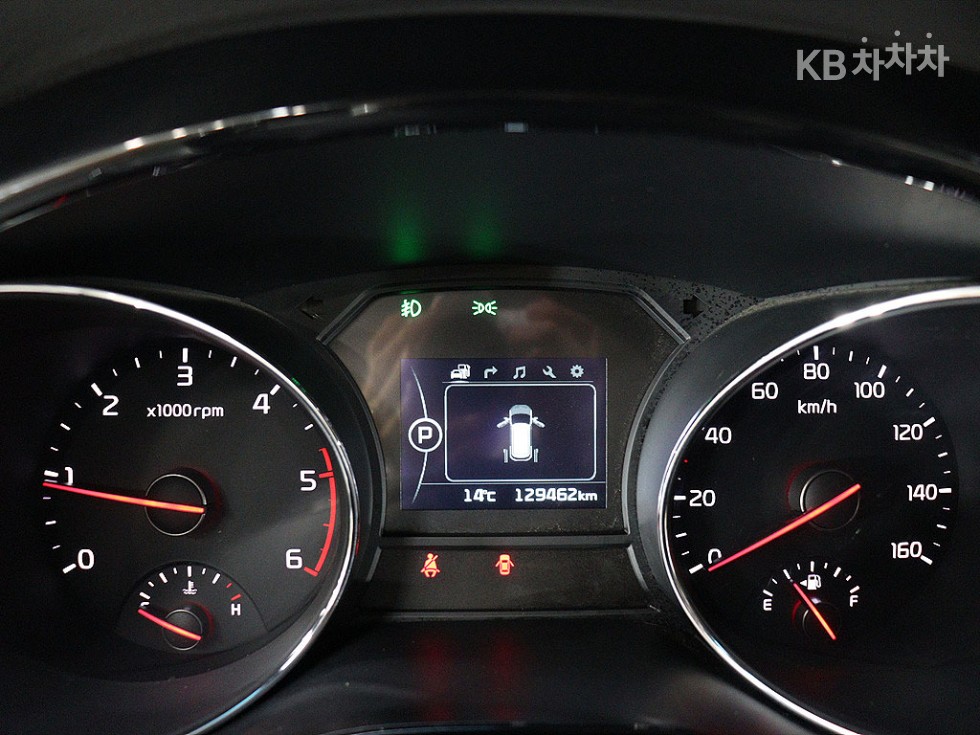 Kia Carnival — miniaturë 5