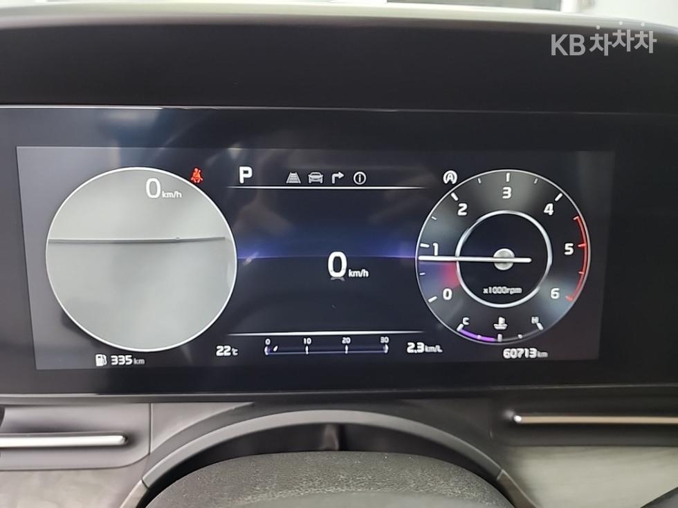 2023 Kia 4 photo