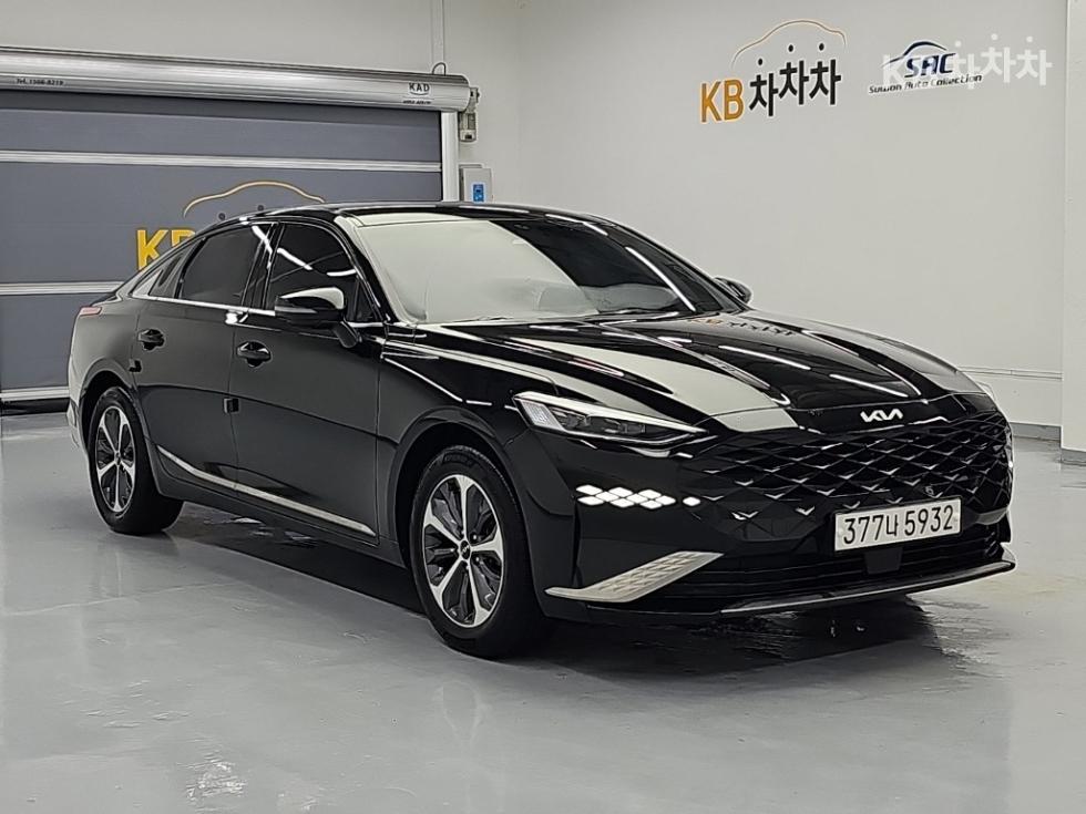 Kia K8 — miniaturë 4