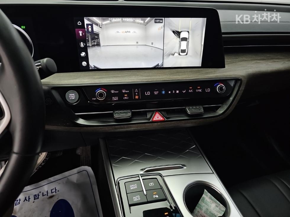 Kia K8 — miniaturë 10