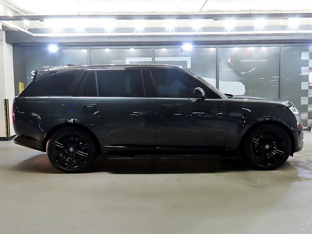 Land Rover Range Rover — miniaturë 3