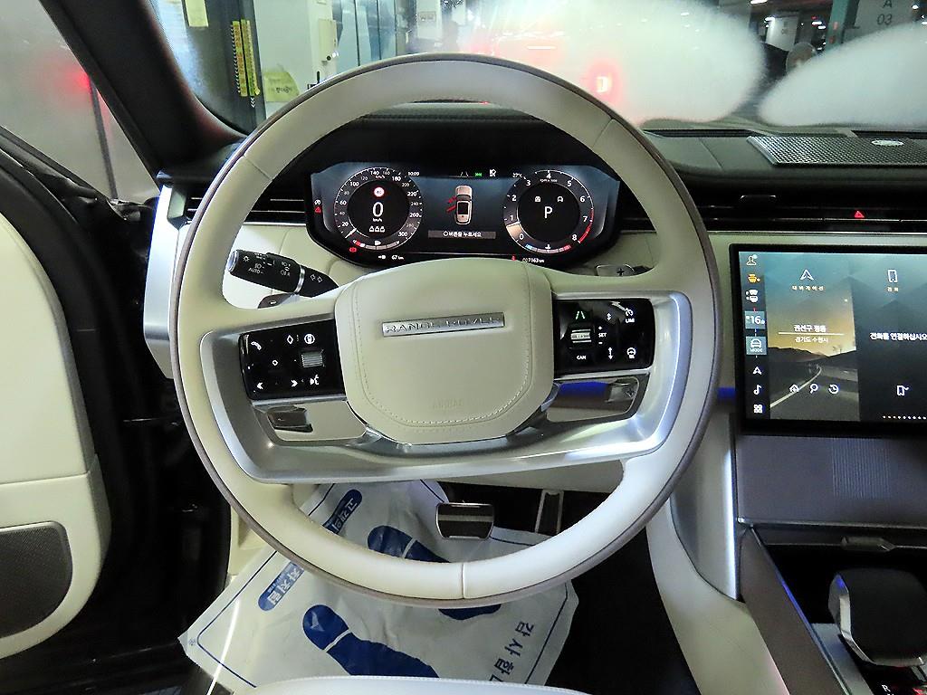 Land Rover Range Rover — miniaturë 8