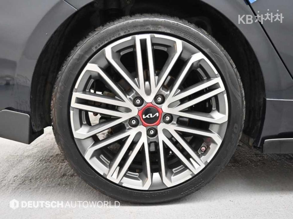 Kia K3 — miniaturë 5
