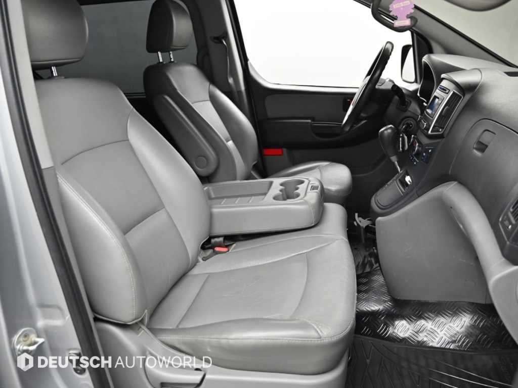 Hyundai Starex — miniaturë 10