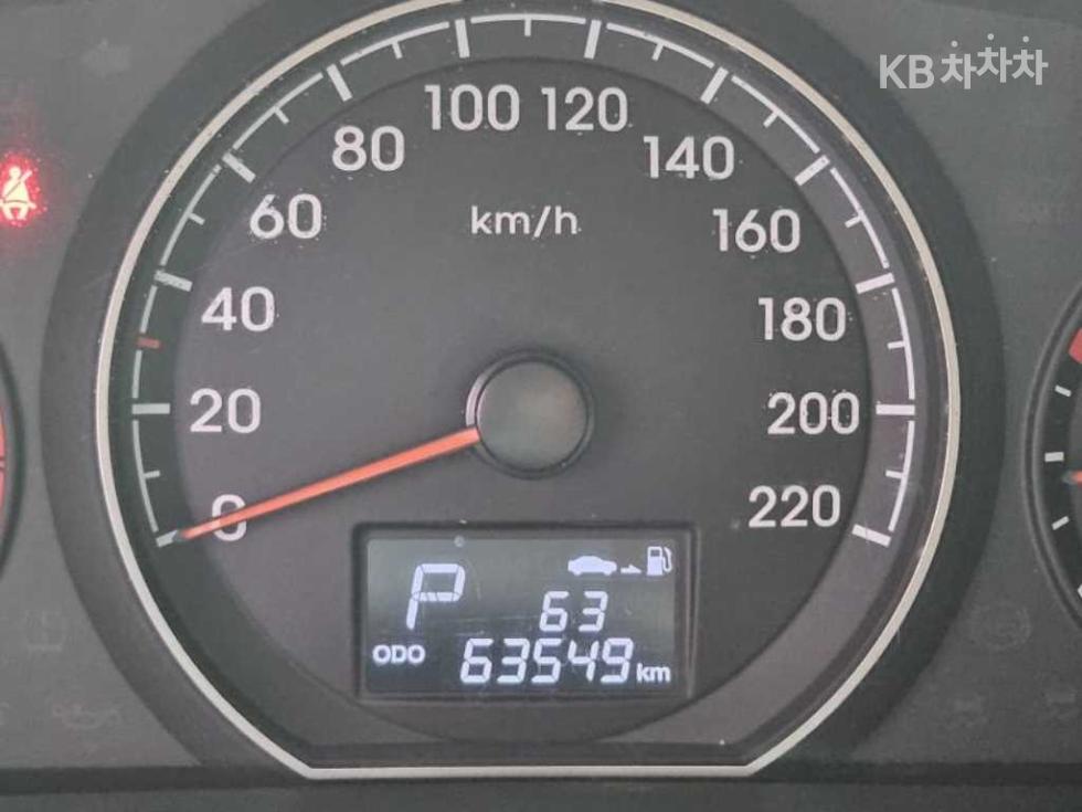 Hyundai Starex — miniaturë 8