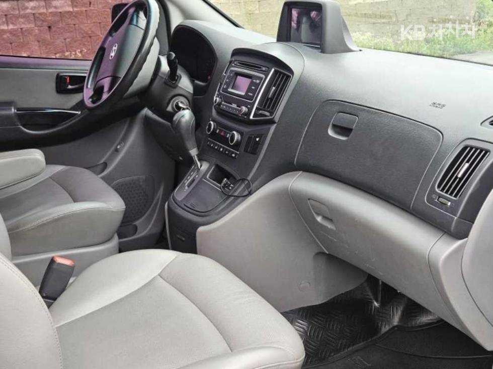 Hyundai Starex — miniaturë 10