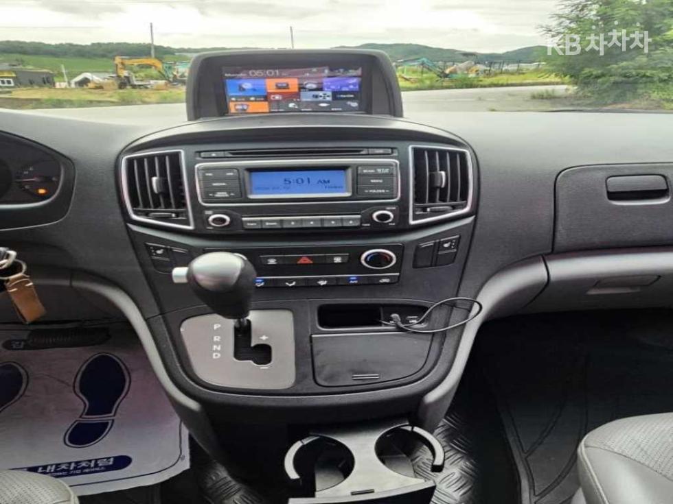 Hyundai Starex — miniaturë 16