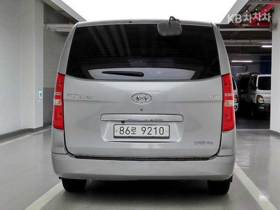 Hyundai Starex — miniaturë 3