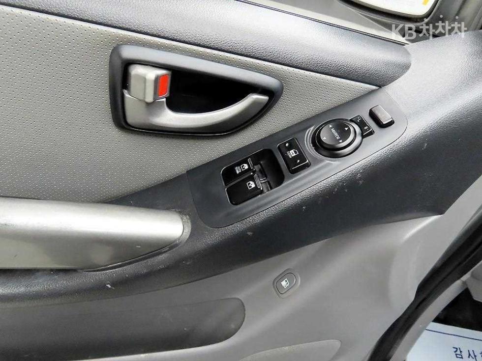 Hyundai Starex — miniaturë 11