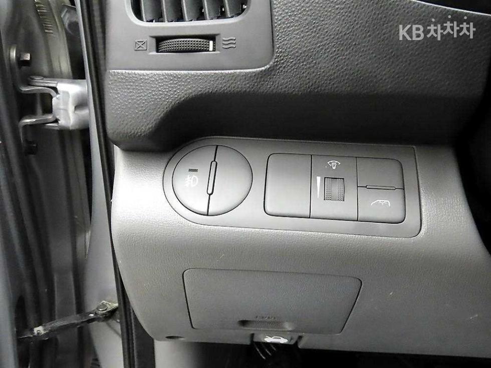 Hyundai Starex — miniaturë 12