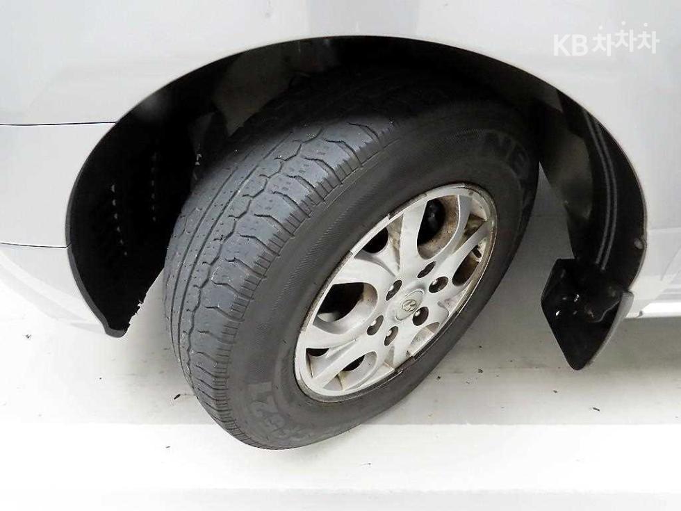 Hyundai Starex — miniaturë 19