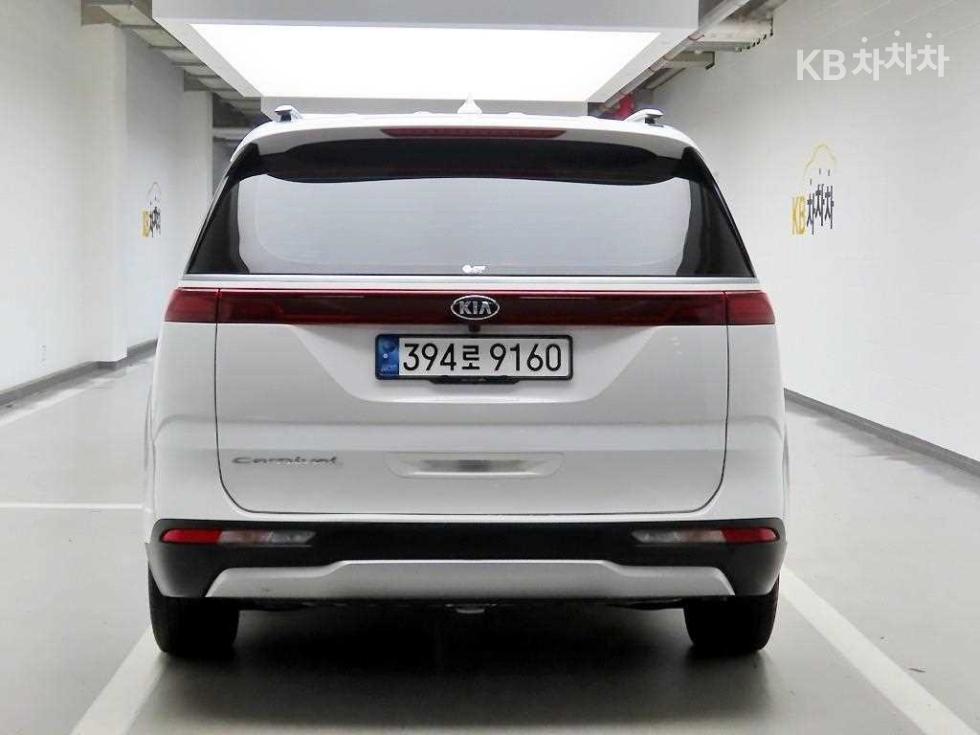 Kia Carnival — miniaturë 3