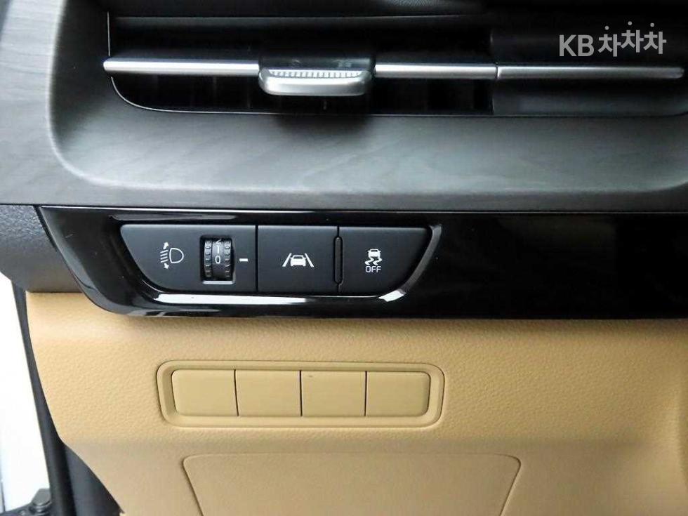 Kia Carnival — miniaturë 12