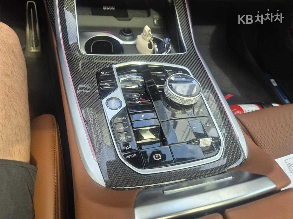 BMW X7 — miniaturë 11