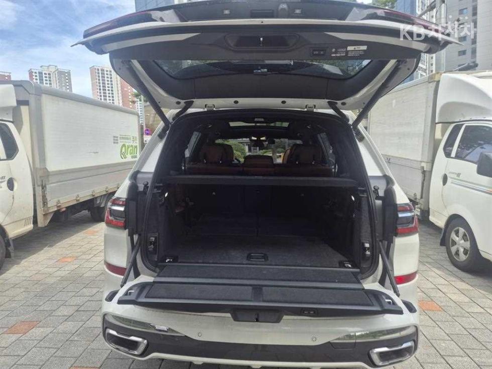BMW X7 — miniaturë 15