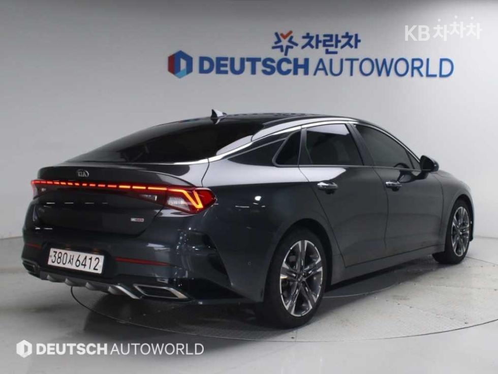 Kia K5 — miniaturë 2
