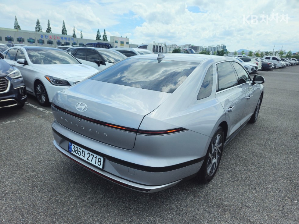Hyundai Grandeur — miniaturë 4