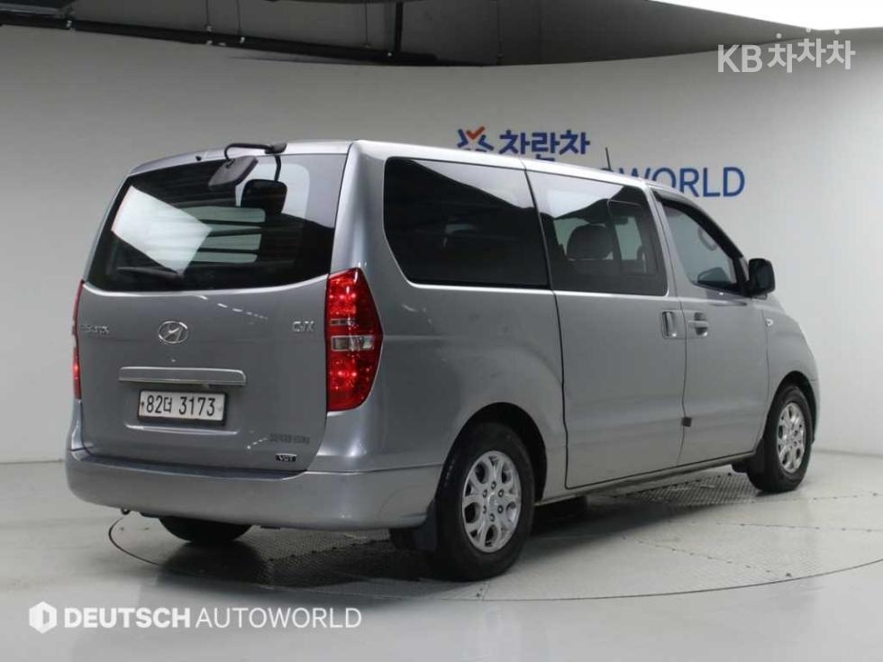 Hyundai Starex — miniaturë 2