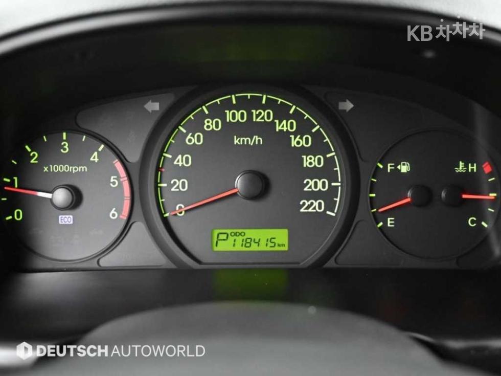 Hyundai Starex — miniaturë 8