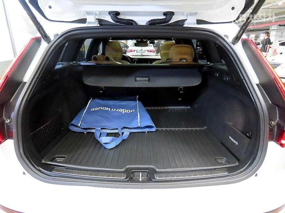 Volvo V60 — miniaturë 16