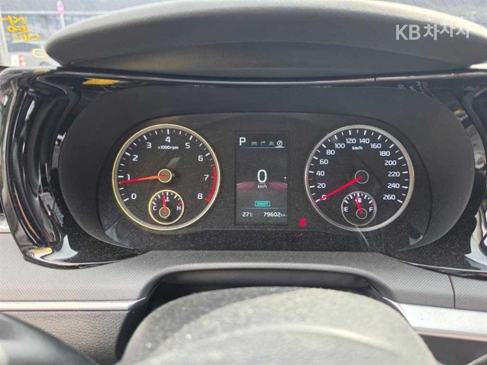 Kia K5 — miniaturë 8