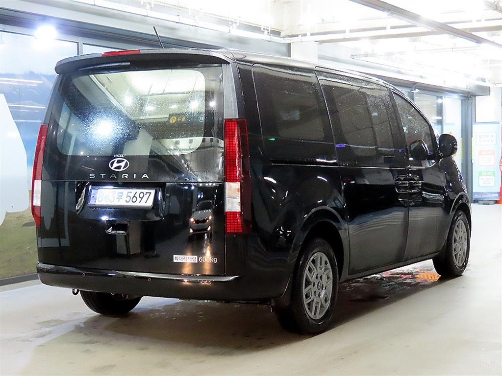 Hyundai Staria — miniaturë 4