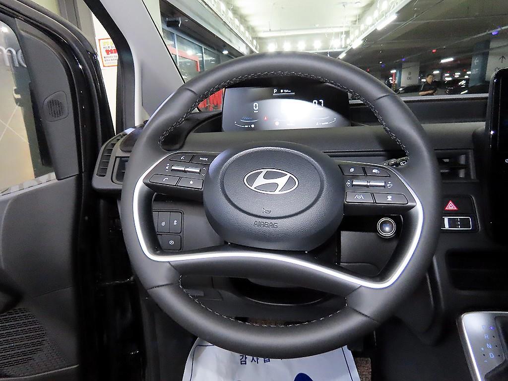 Hyundai Staria — miniaturë 8