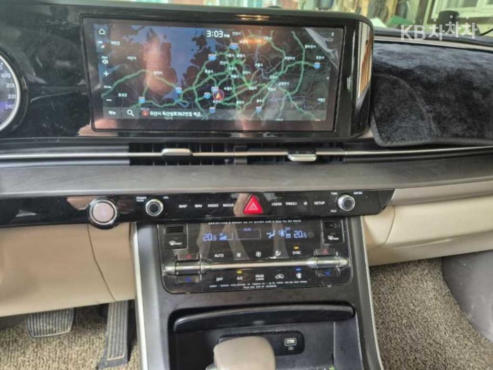 Kia Carnival — miniaturë 11