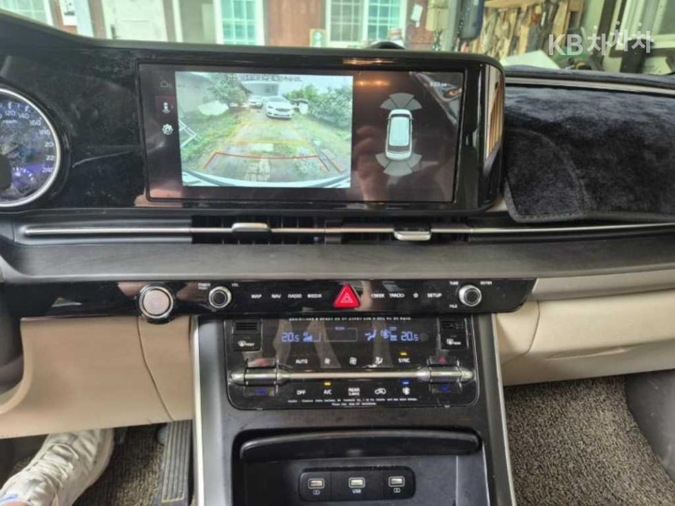 Kia Carnival — miniaturë 12