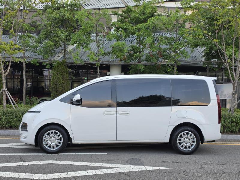 Hyundai Staria — miniaturë 3