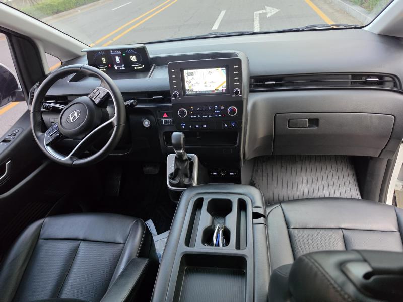 Hyundai Staria — miniaturë 13