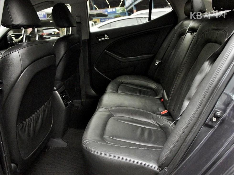 Kia K5 — miniaturë 6