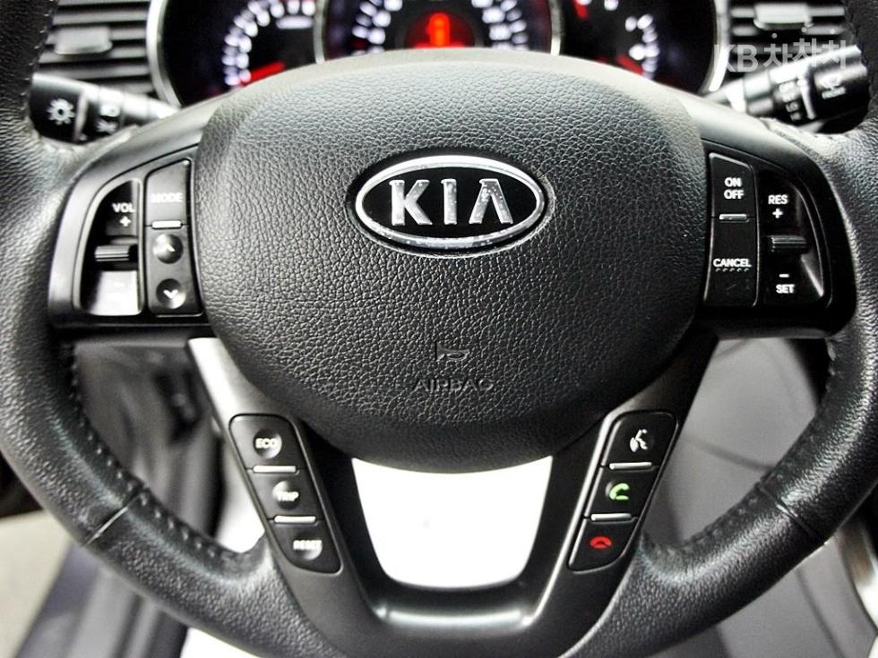 Kia K5 — miniaturë 8