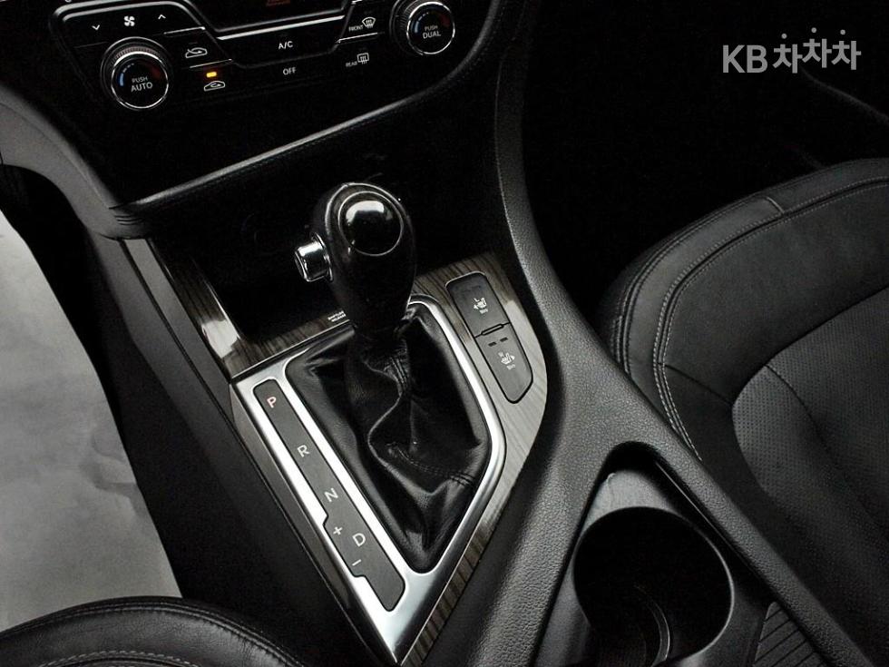 Kia K5 — miniaturë 11