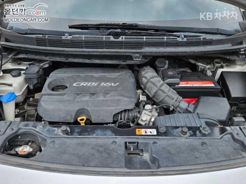 Kia Carens — miniaturë 8