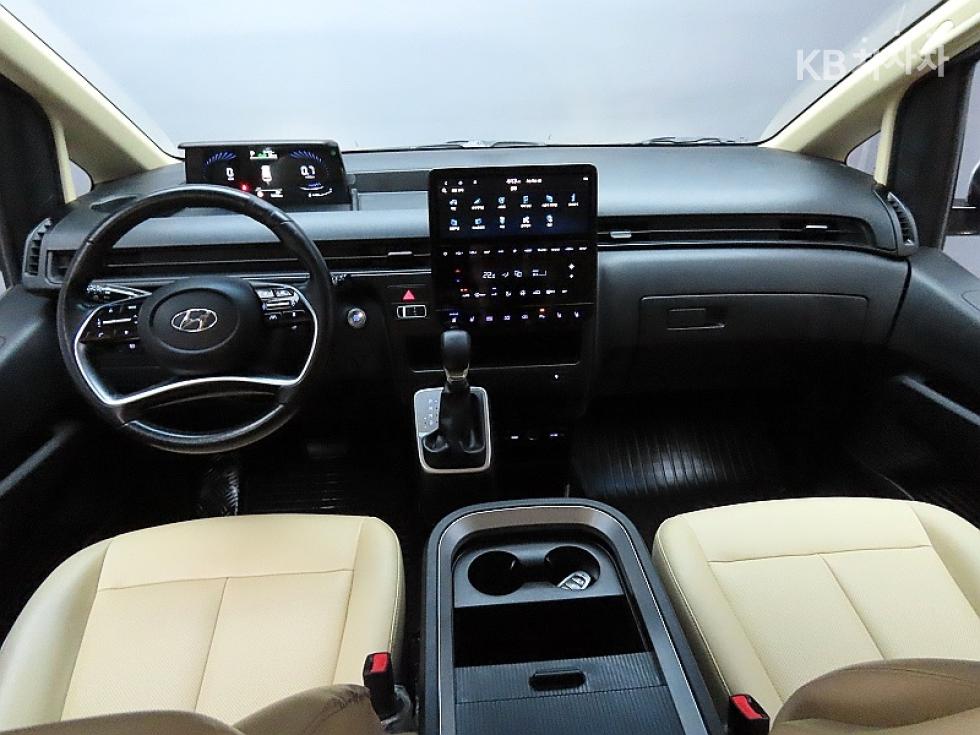 Hyundai Staria — miniaturë 6