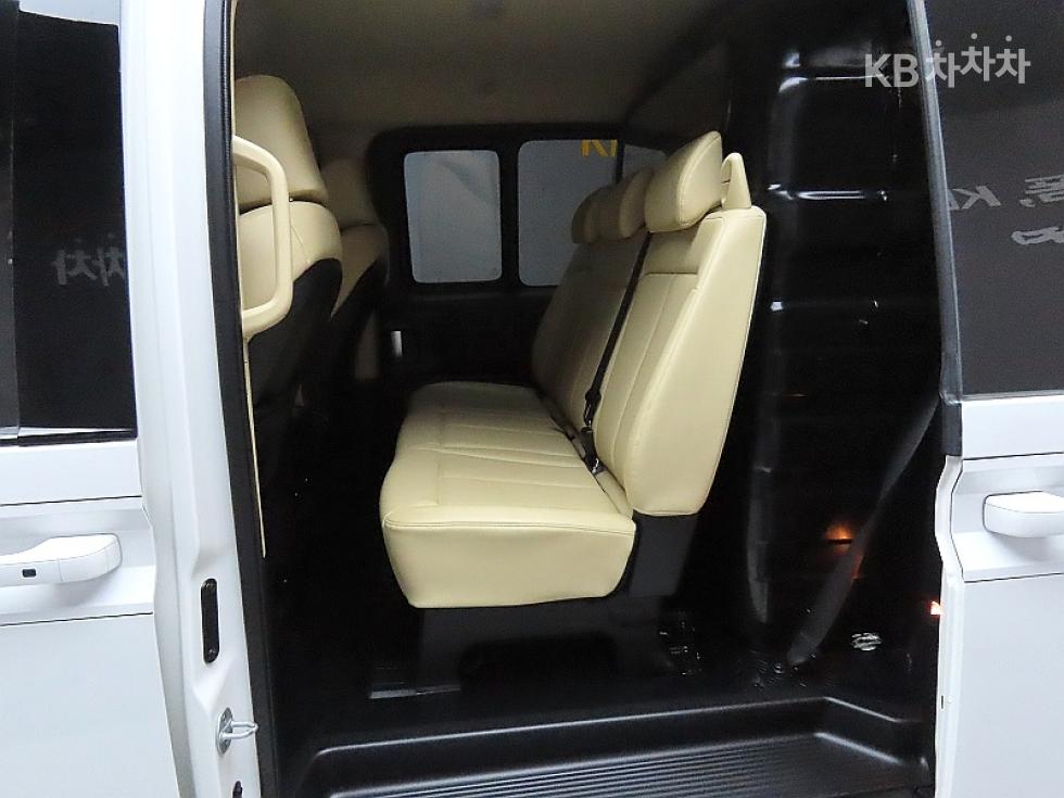 Hyundai Staria — miniaturë 11