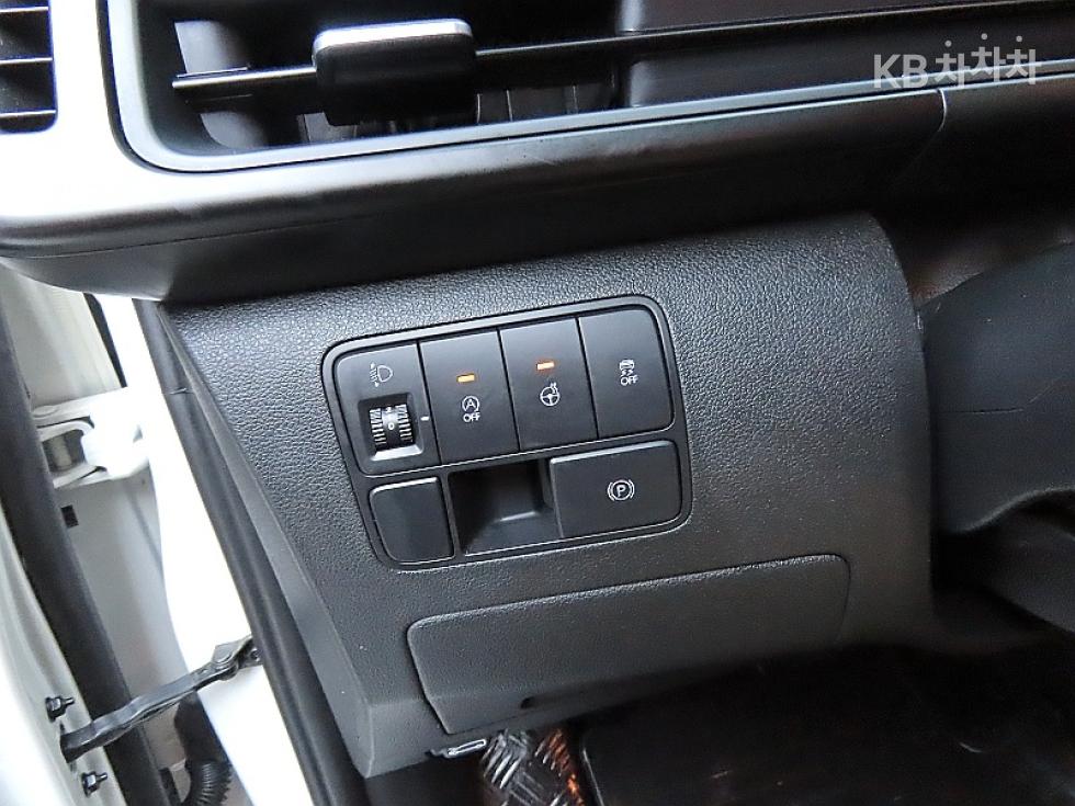 Hyundai Staria — miniaturë 12