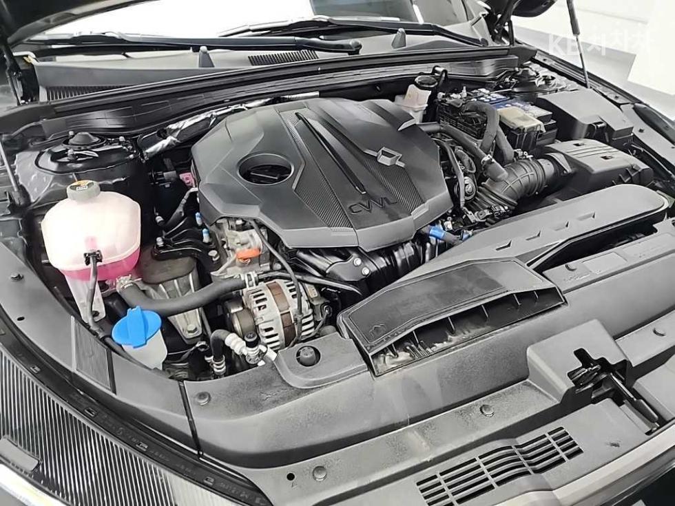 2021 Kia K5 3 photo