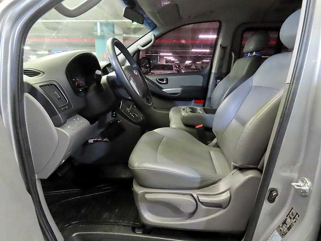 Hyundai Starex — miniaturë 6