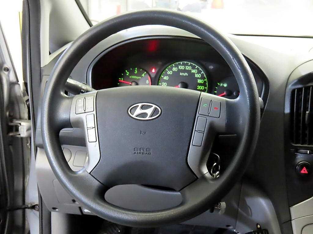 Hyundai Starex — miniaturë 8