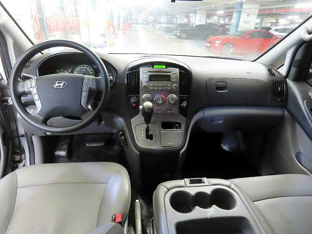 Hyundai Starex — miniaturë 10