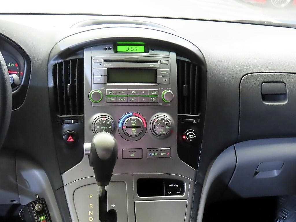 Hyundai Starex — miniaturë 11