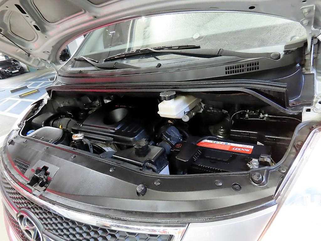 Hyundai Starex — miniaturë 16