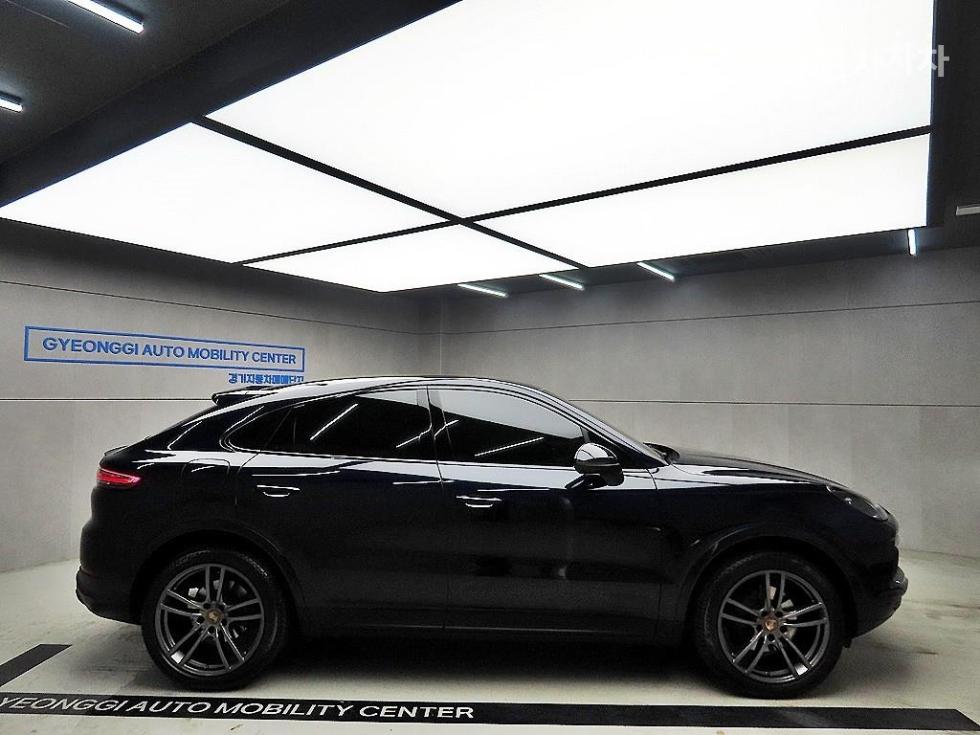 2022 Porsche (9Y0) photo