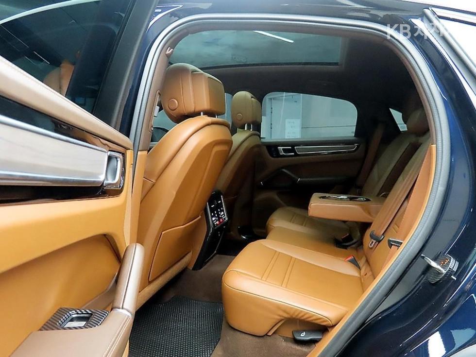 2022 Porsche (9Y0) photo
