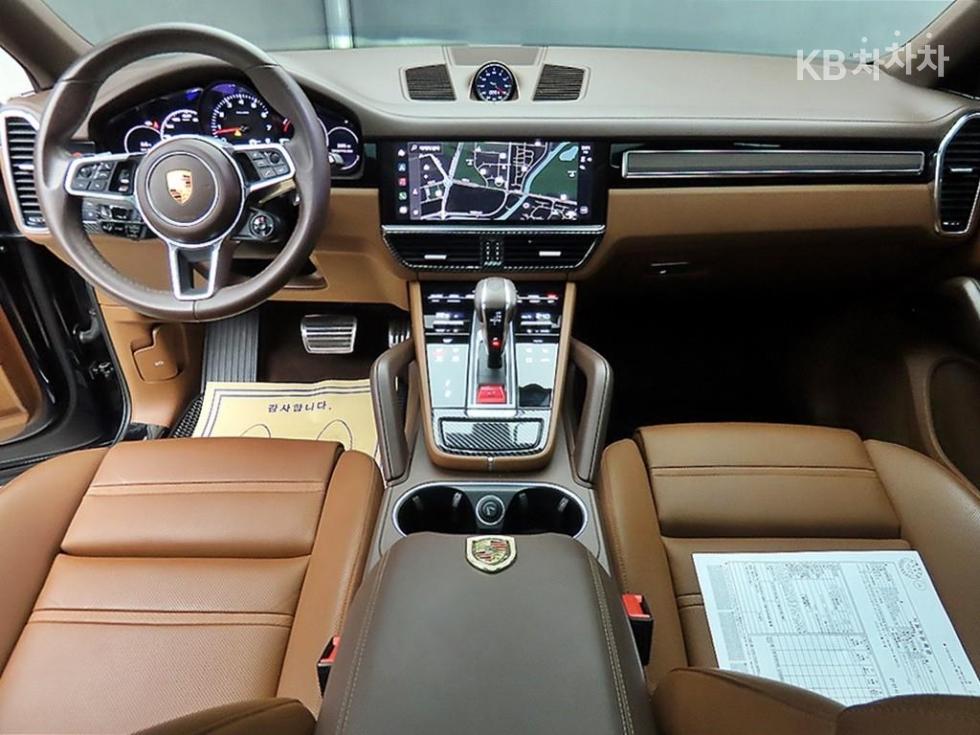 2022 Porsche (9Y0) photo